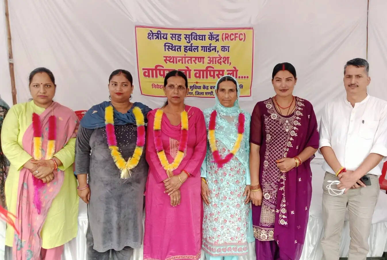 हर्बल गार्डन सह सुविधा केंद्र का स्थानांतरण रोकने 12वें दिन भी क्रमिक अनशन जारी