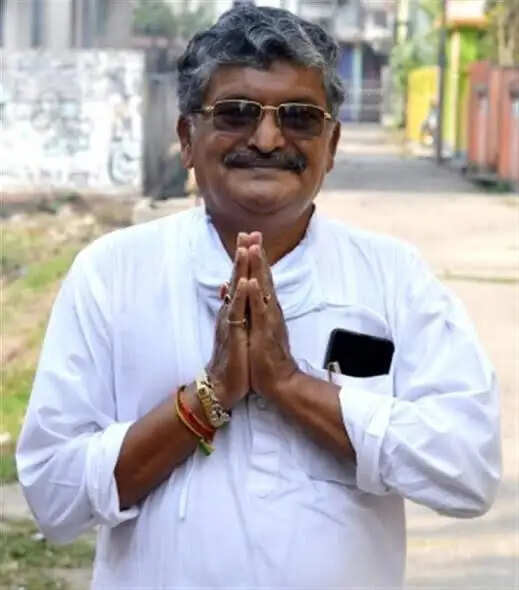 विपक्षी नेताओं के घर पहुंच रहे तृणमूल विधायक असित मजूमदार, अटकलें तेज