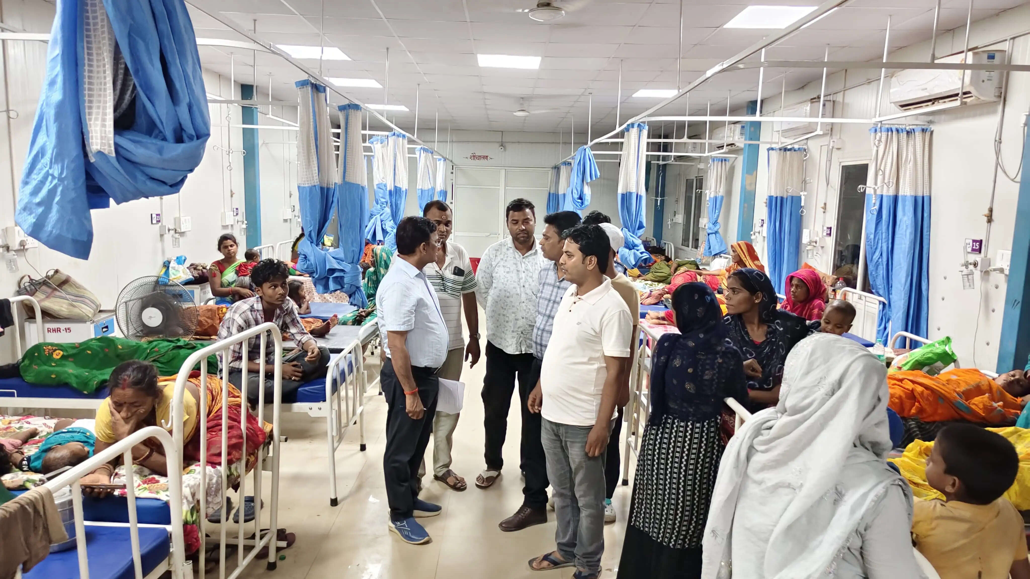 राघोपुर रेफरल अस्पताल में गंदगी पर भड़के बीडीओ, जताई नाराजगी