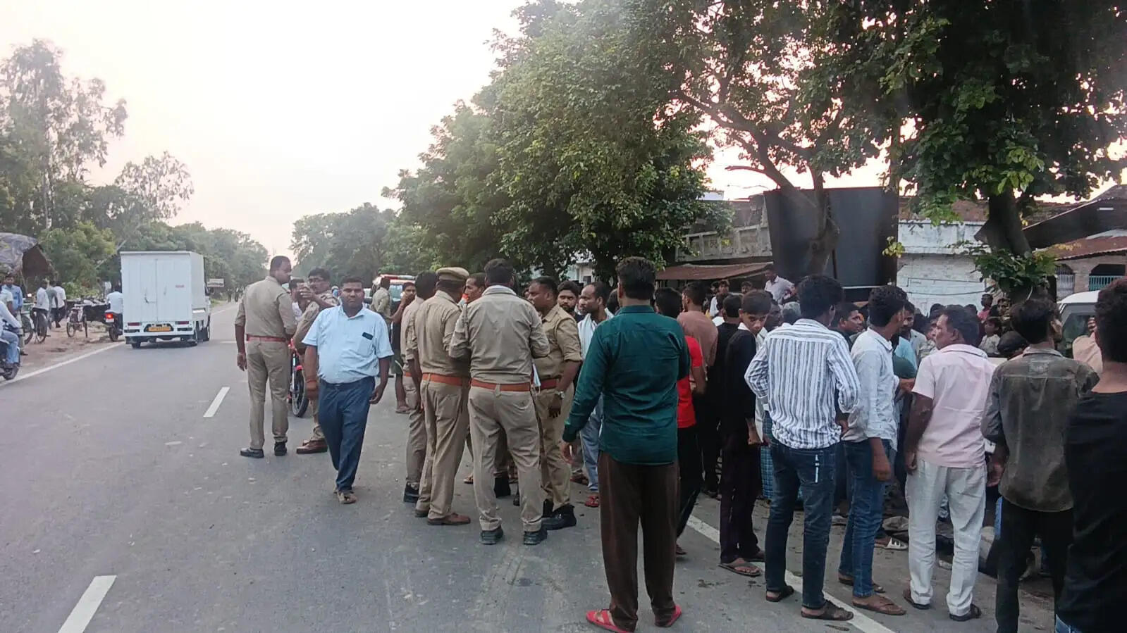 तेज रफ्तार डंपर ने साइकिल सवार को रौंदा, मौत