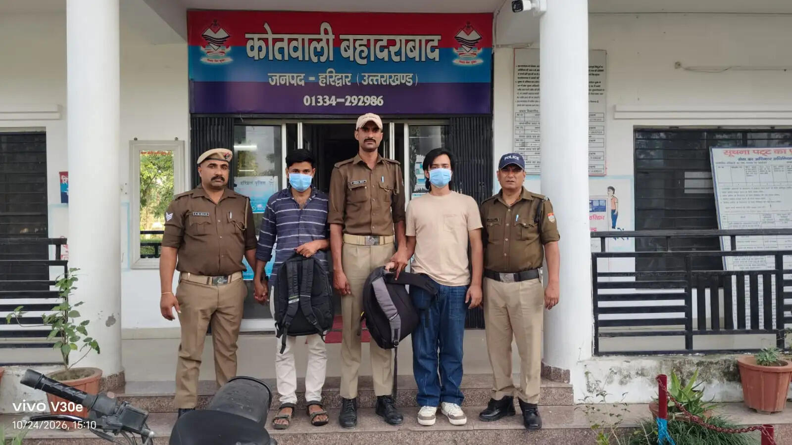 93 नशीले इंजेक्शन के साथ दो गिरफ्तार