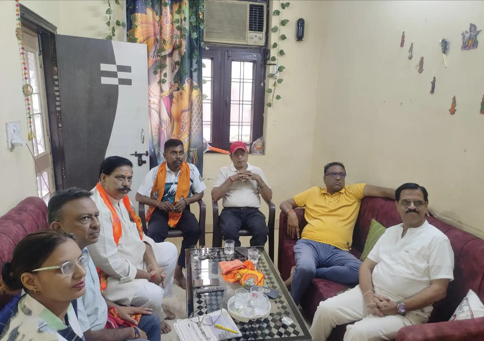 मुरादाबाद महानगर में 918 से अधिक बूथों पर 10,112 लोगों ने सुनीं पीएम के मन की बात