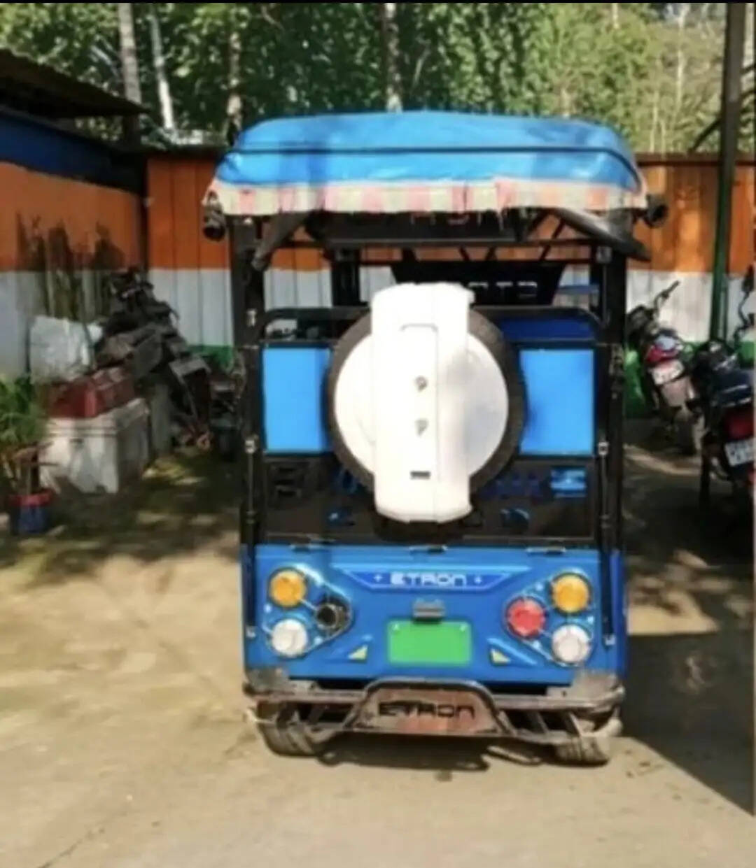 मांझी में 131 लीटर अंग्रेजी शराब लदा टोटो जब्त, चालक गिरफ्तार