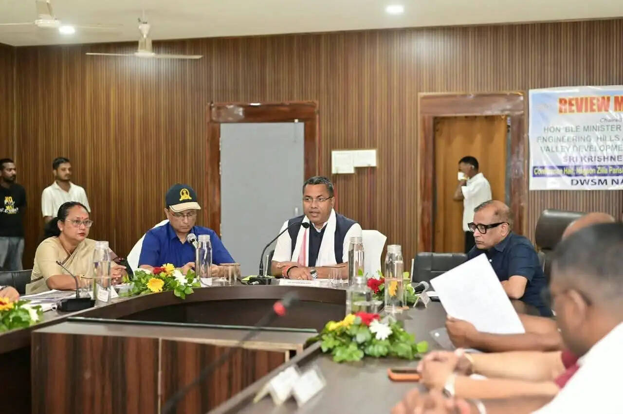 टाटा सेमीकंडक्टर परियोजना के लिए जलापूर्ति योजना का मंत्री ने लिया जायजा