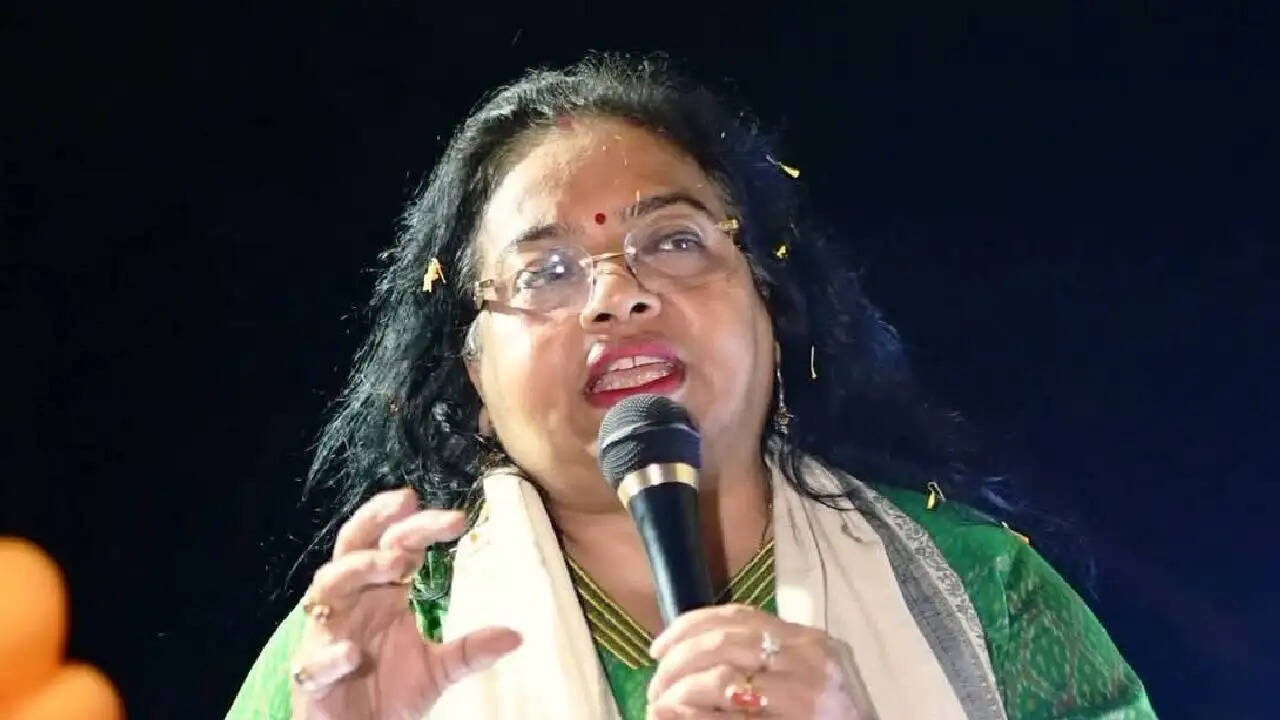 भाजपा कार्यालय में तोड़फोड़ मामले में तृणमूल प्रत्याशी रत्ना चटर्जी के खिलाफ एफआईआर दर्ज