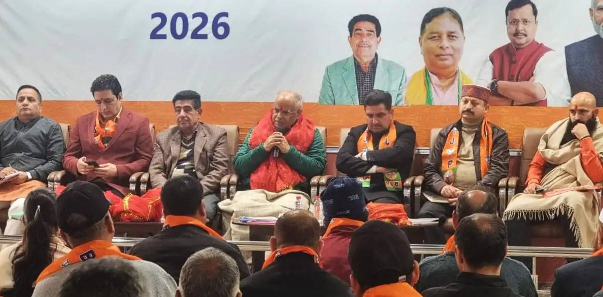 अशोक कौल ने डोडा में संगठनात्मक गतिविधियों की समीक्षा की