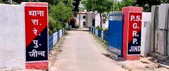 फरक्का एक्सप्रेस में महिला यात्री के दस लाख के गहने चोरी