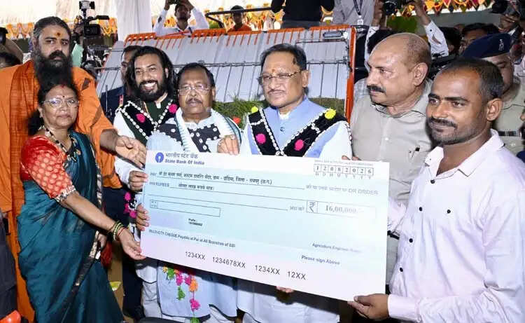 (अपडेट )मुख्यमंत्री निवास में साकार हुई छत्तीसगढ़ की लोक संस्कृति, कृषि परंपरा और ग्रामीण जीवन की जीवंत झांकी