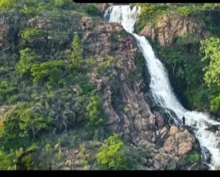 परसदा-केराझर झरना में प्रवेश पर पूर्ण प्रतिबंध, कलेक्टर ने जारी किया आदेश