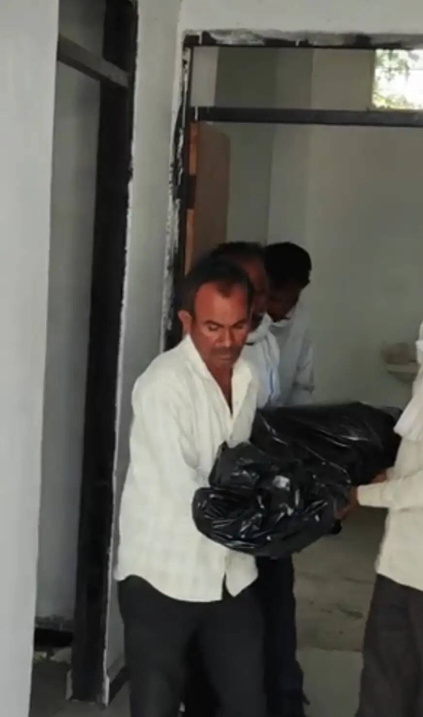 राजगढ़ः जहरीला पदार्थ खाने से युवक की मौत