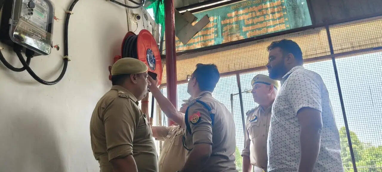 लखनऊ अग्निकांड के बाद प्रदेश भर में चला जांच अभियान, सुरक्षा मानकों की अनदेखी करने वाले दर्जनों कोचिंग संस्थान सील