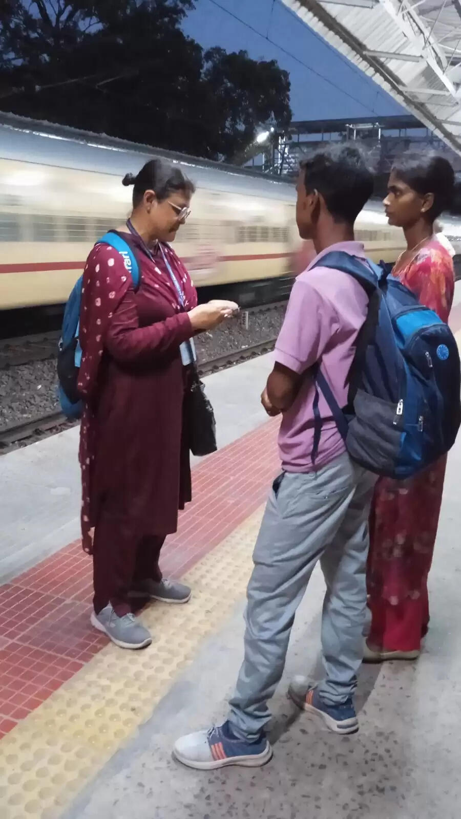 दक्षिण पूर्व रेलवे की बड़ी कार्रवाई, बिना टिकट 377 मामलों में जुर्माना