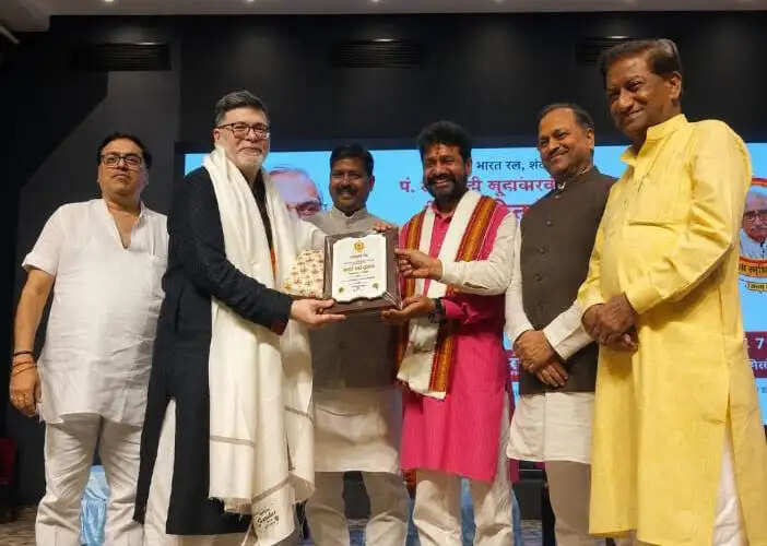 अटल जी के विचारों और आदर्शों को आत्मसात करना ही सच्ची श्रद्धांजलि : प्रवीण कुमार शुक्ल