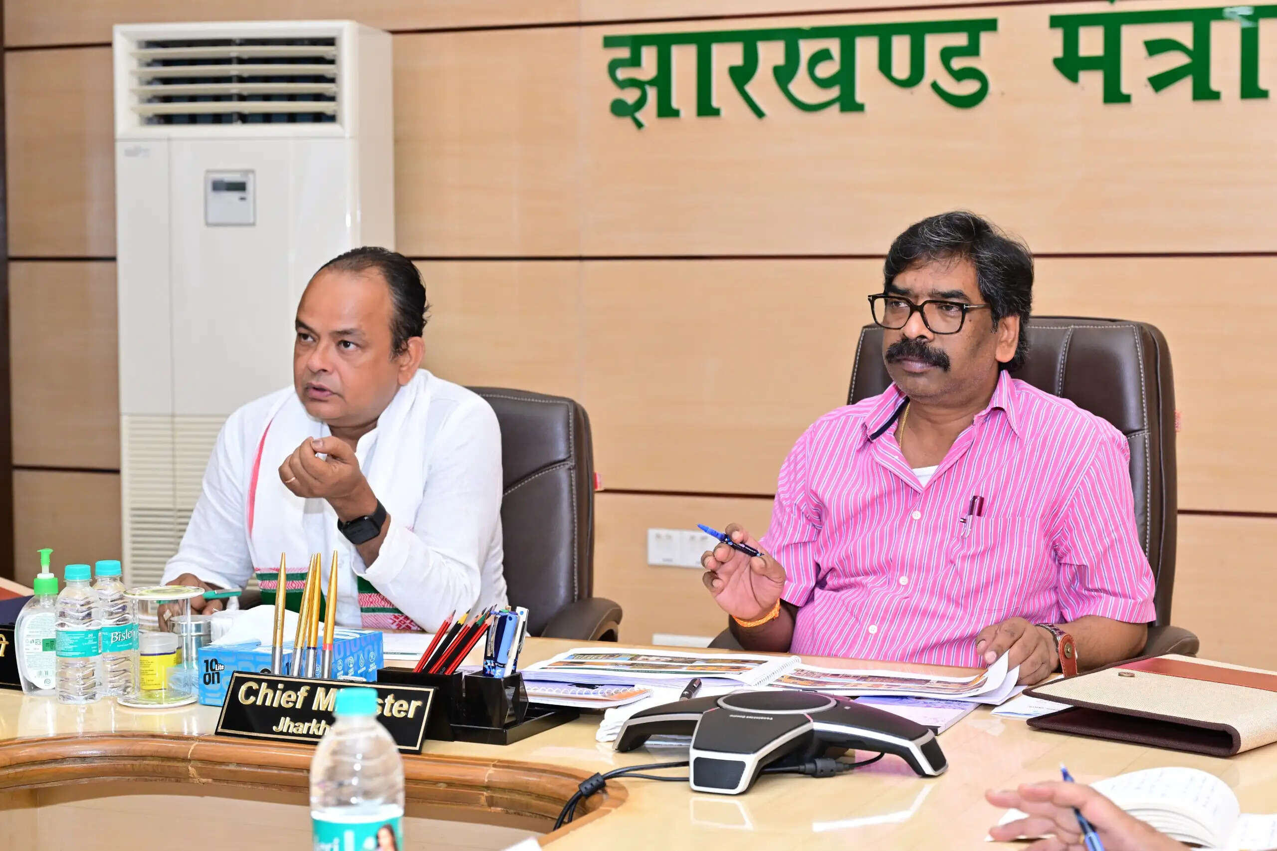 स्वास्थ्य विभाग की समीक्षा में मुख्यमंत्री ने एम्बुलेंस सेवा पर जताई नाराजगी, एआई कंट्रोल रूम बनाने को कहा