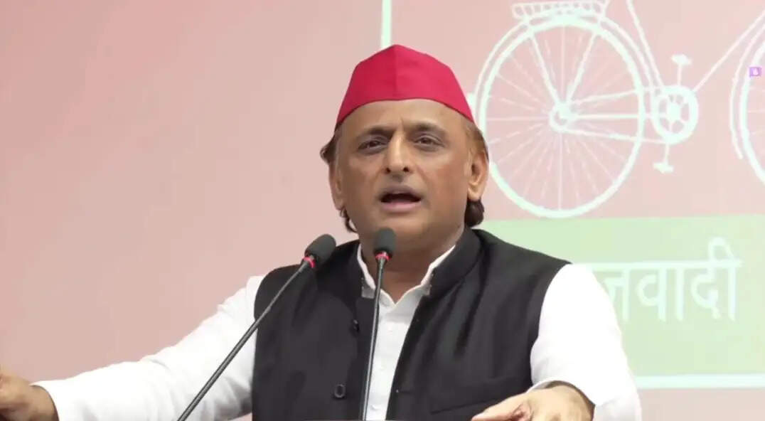 अखिलेश ने भाजपा पर लगाया मतदाता सूची में गड़बड़ी कराने का आराेप