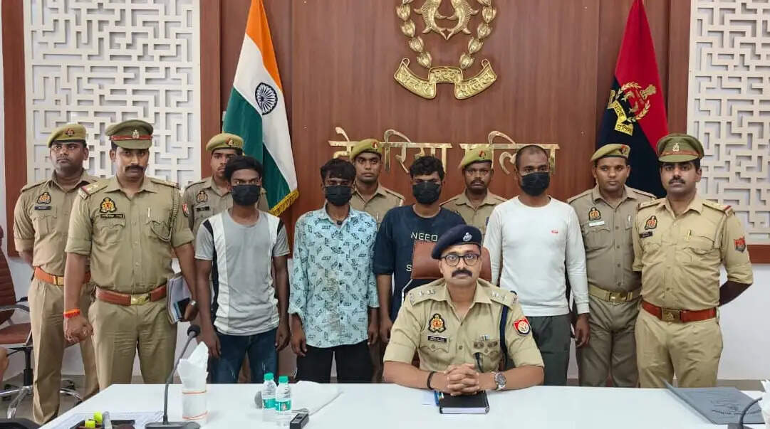 विवाद में दोस्तों ने युवक की हत्याकर शव नदी में फेंका, गिरफ्तार