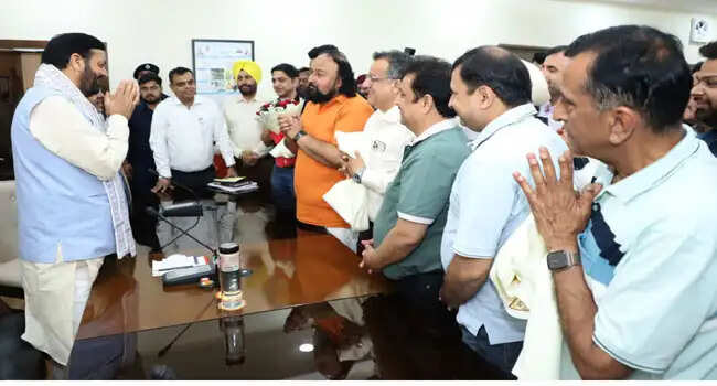 सोनीपत में सूखे मेवे का कारोबार करेंगे अमृतसर के व्यापारी