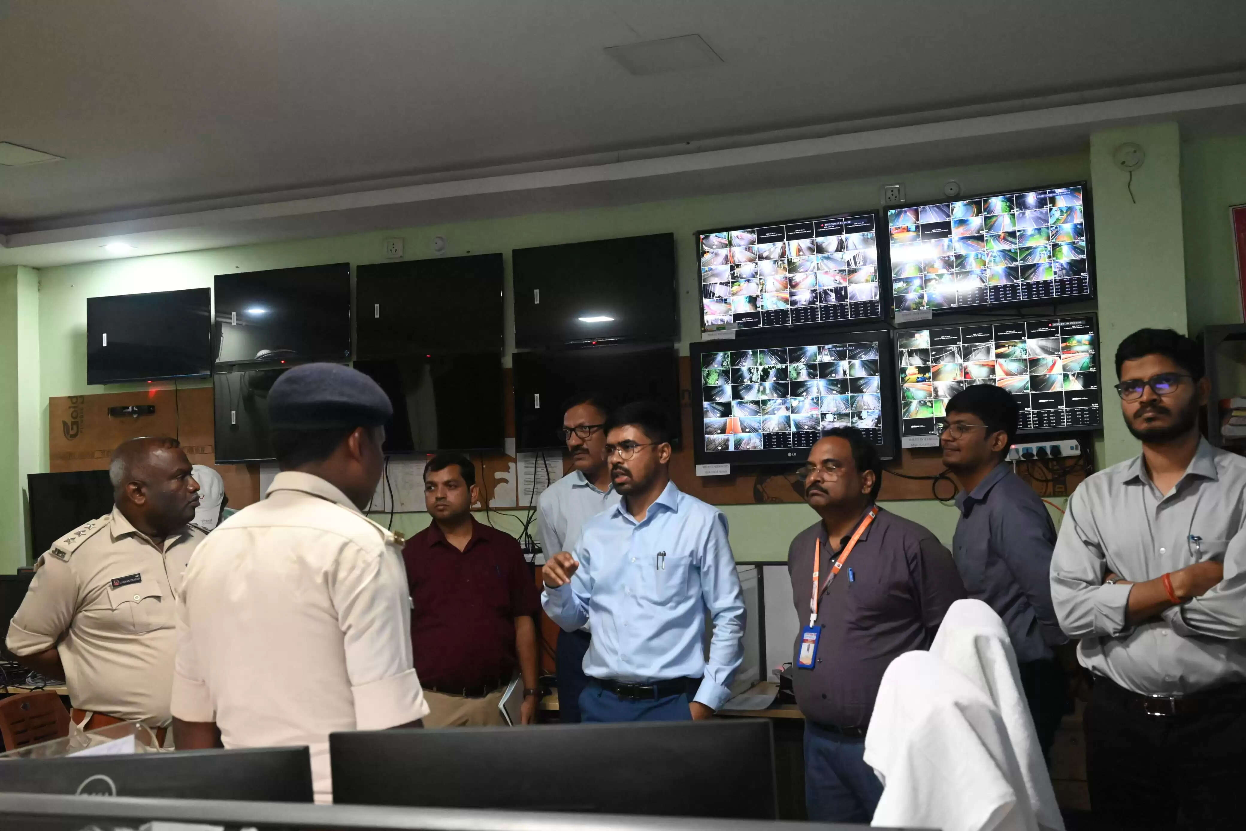 देवघर के बाबा बैद्यनाथ धाम में तीन दिनों में चार लाख 75 हजार 659 श्रद्धालुओं ने किया जलापर्ण