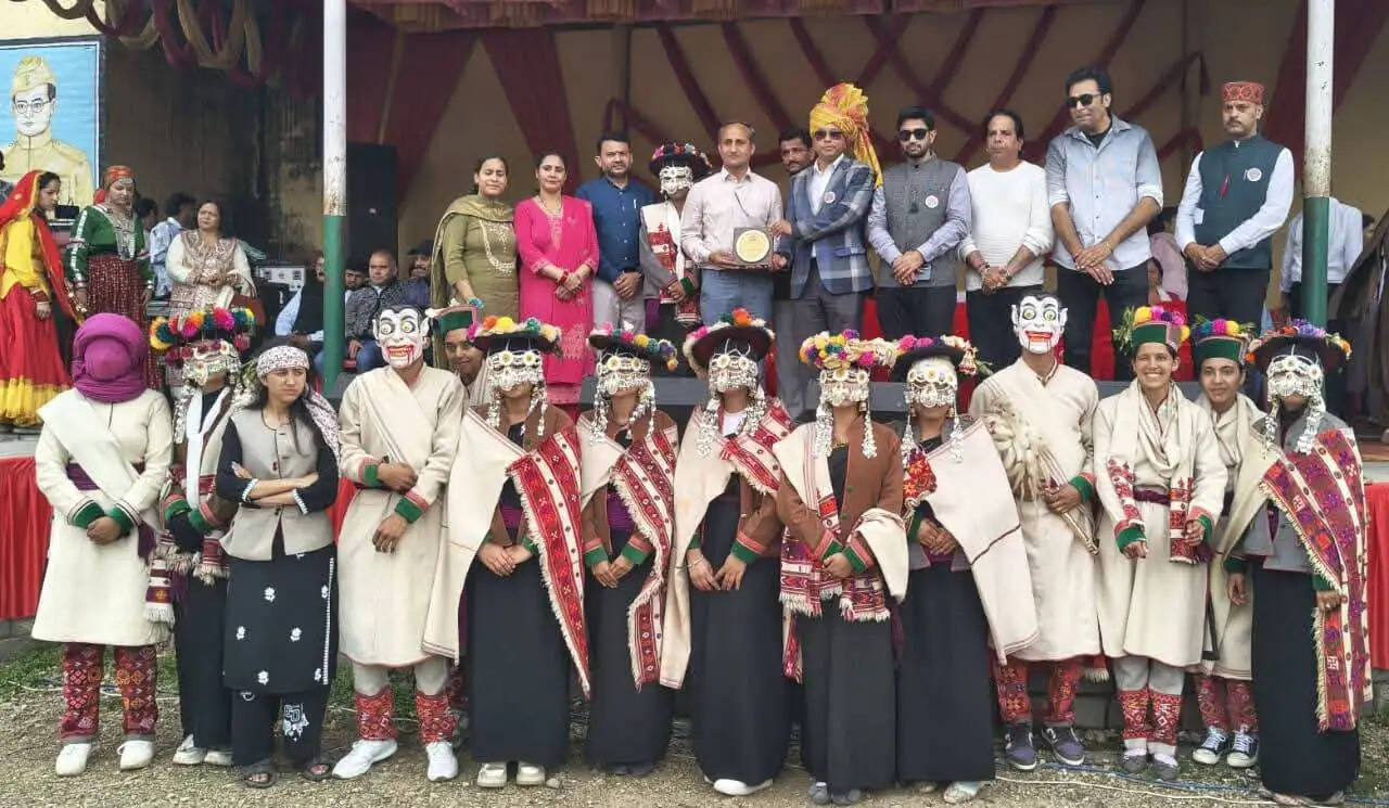 राज्य स्तरीय नलवाड़ किसान एवं देवता मेले में पहली बार सांस्कृतिक परेड का आयोजन