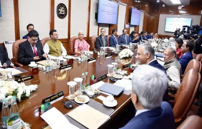 अमेरिकी शुल्क में बदलाव के असर पर टिप्पणी करना अभी जल्दबाजी होगी: वित्त मंत्री