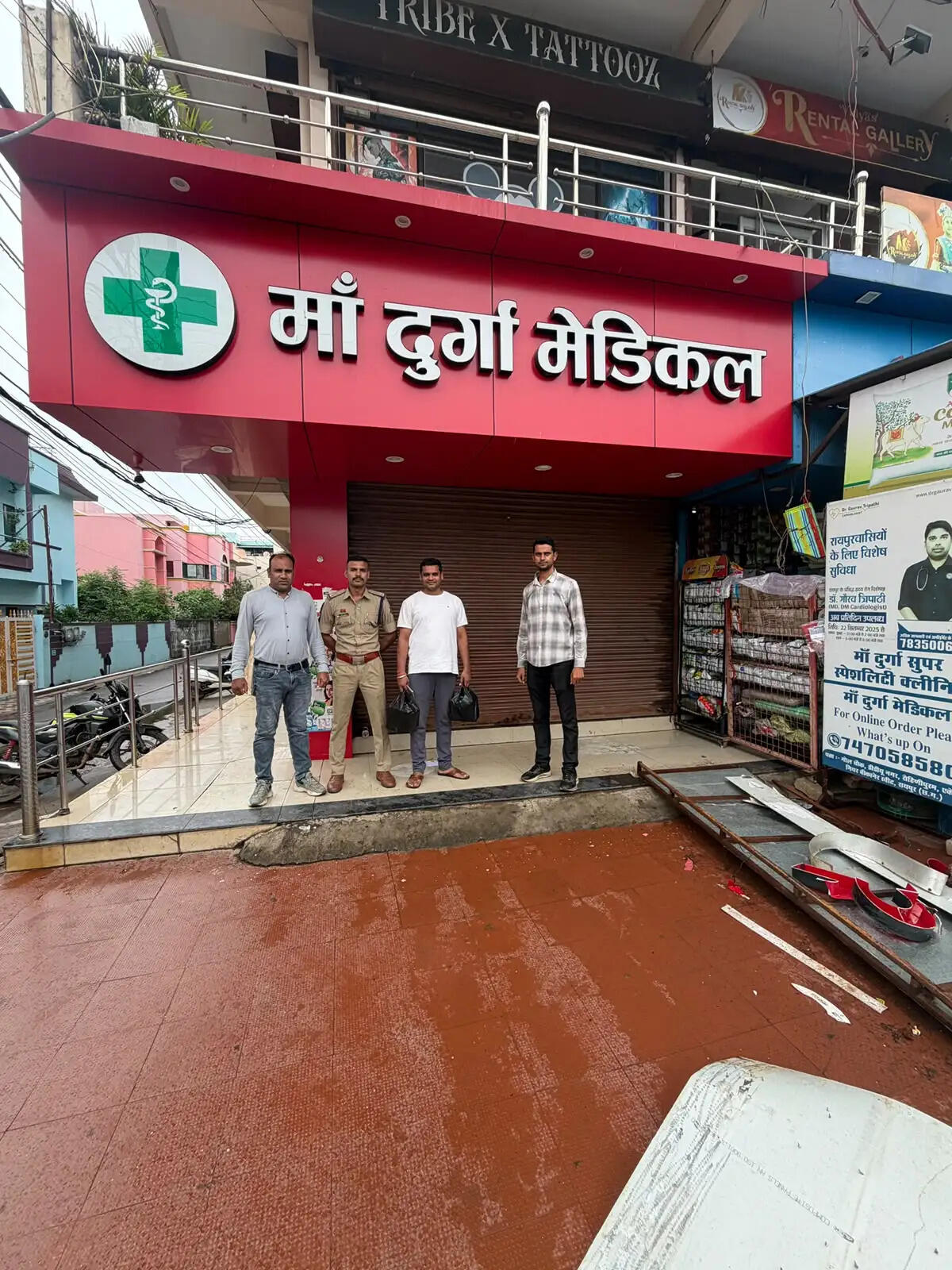 रायपुर में ड्राई ड्रग्स पर बड़ा एक्शन, बिना पर्ची प्रतिबंधित दवाएं बेचने वाले चार मेडिकल स्टोर सील