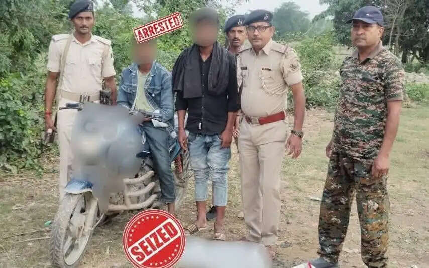 त्रिवेणीगंज थाना पुलिस की कार्रवाई, अवैध विदेशी शराब के साथ दो तस्कर गिरफ्तार