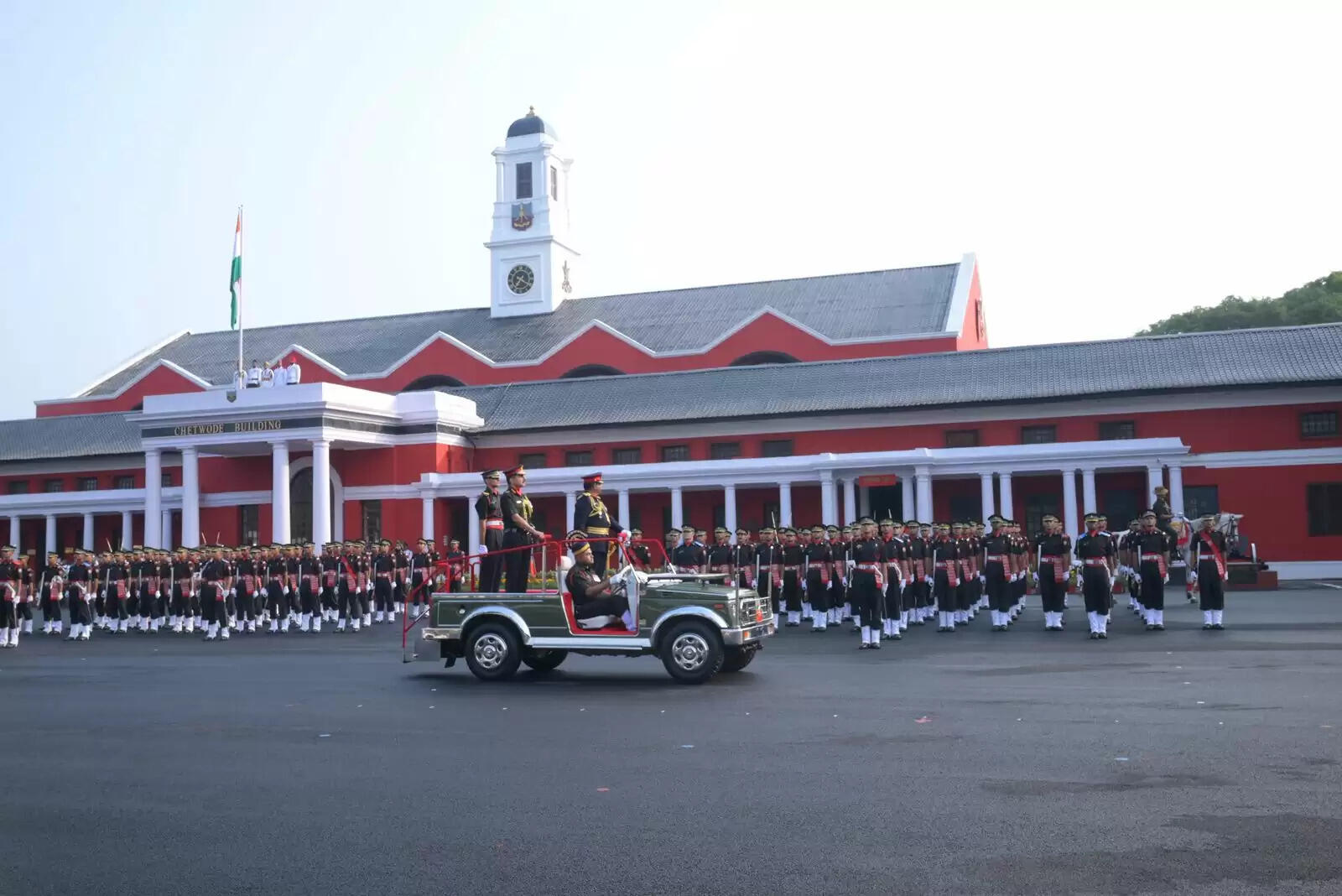 (अपडेट) आईएमए में 451 कैडेट्स ने पूरी की सैन्य यात्रा, 419 भारतीय सेना का हिस्सा बने