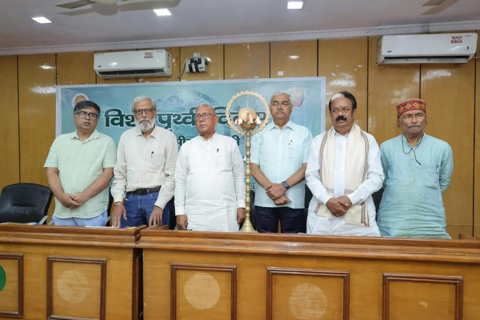 पर्यावरण संरक्षण के प्रति नौकरशाह बनें अधिक जागरूक : सरयू