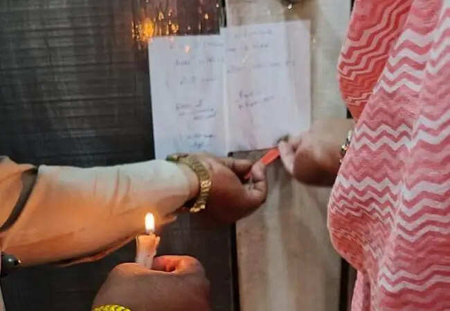 इंदौरः बगैर चिकित्सक संचालित अल्ट्रासोनोग्राफी मशीन की गई सील