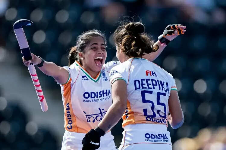 एफआईएच महिला प्रो लीग : अर्जेंटीना के खिलाफ भारत को मिली 1-4 की हार, दीपिका ने दागा एकमात्र गोल