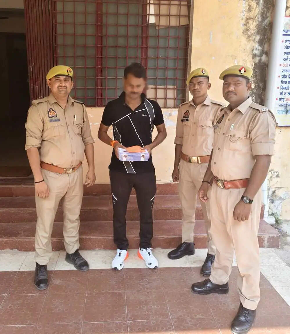 प्रयागराज के तिरंगा चौराहे पर फायरिंग करने वाला आरोपित गिरफ्तार