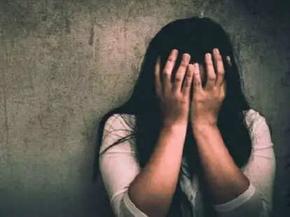 गणेश पंडाल से किशोरी को बहाने से ले गए दो युवक, दुष्कर्म का आरोप