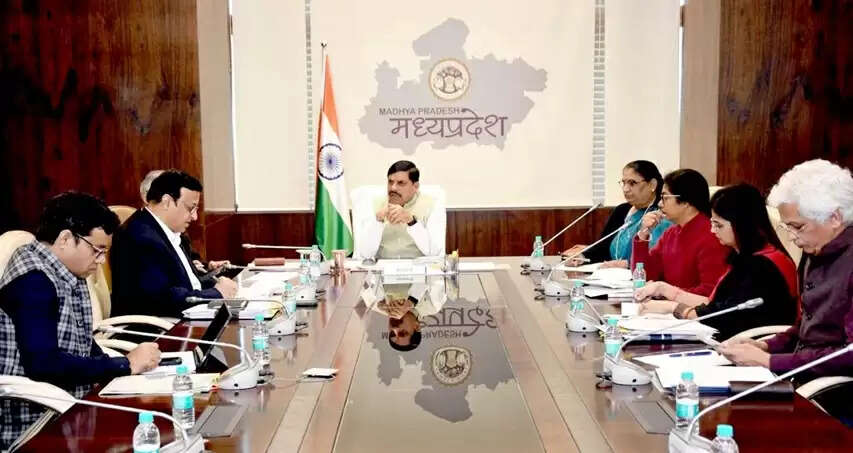 बच्चों और महिलाओं के पोषण व स्वास्थ्य तथा महिला सशक्तिकरण से जुड़ी योजनाओं का अधिकतम लाभ पहुंचाएं : मुख्यमंत्री डॉ. यादव