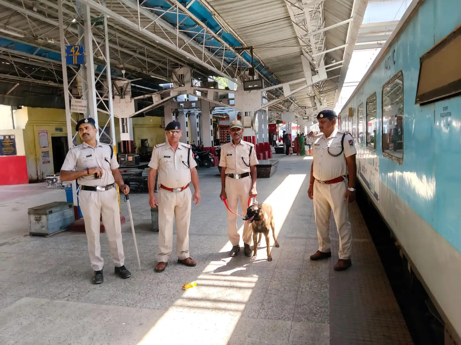 अमृत भारत स्टेशन अब स्पेशल सुरक्षा रेंजर ट्रैकर निगरानी के हवाले