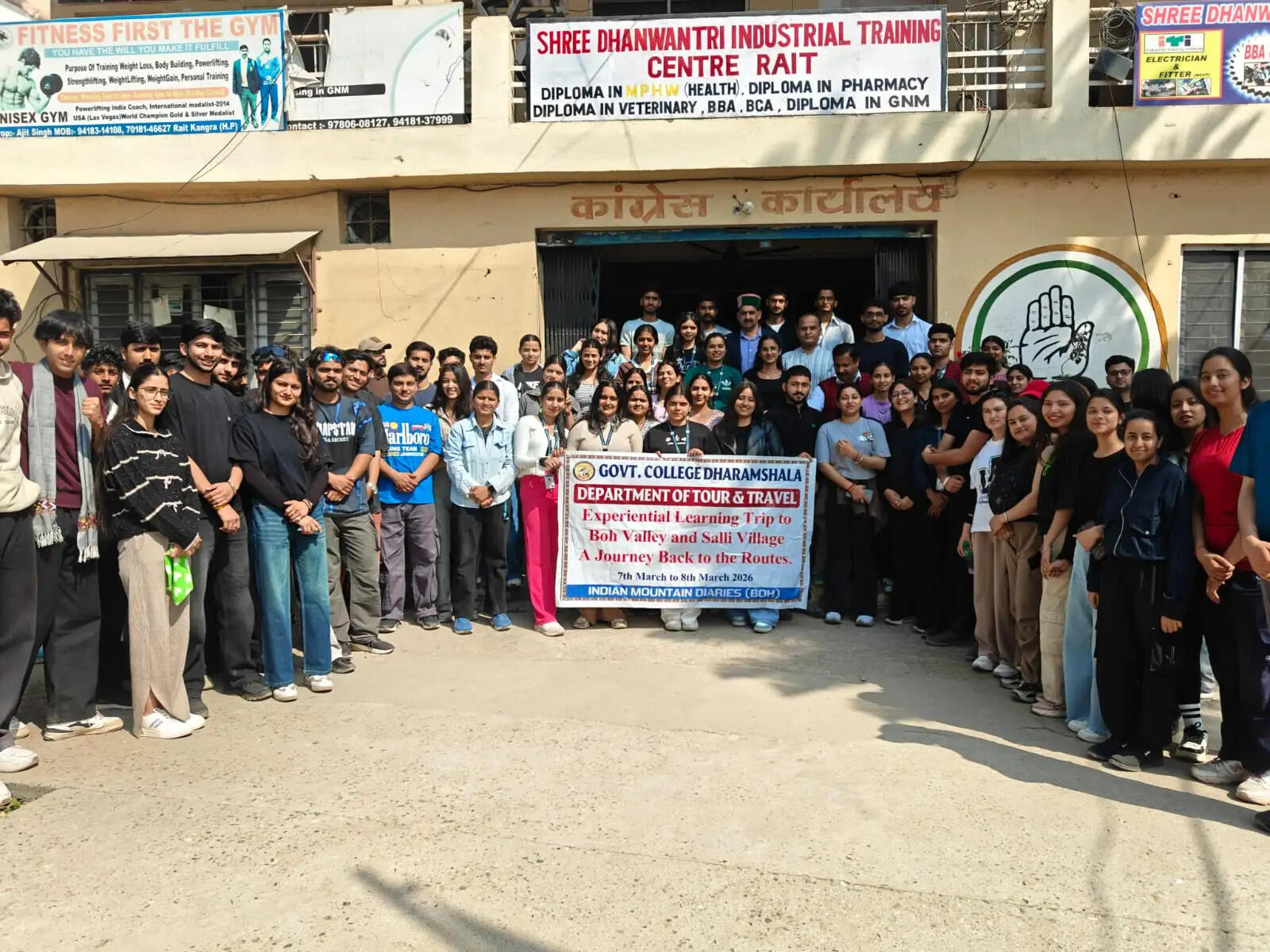 धर्मशाला कॉलेज के टूर एंड ट्रैवल विभाग के छात्रों ने शाहपुर के पर्यटन स्थलों पर किया शोध भ्रमण