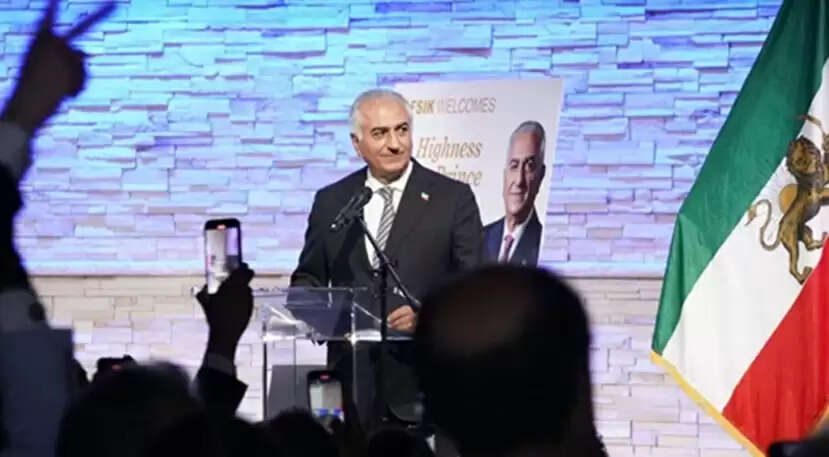 ईरान के निर्वासित राजकुमार पहलवी की देशवासियों से अपील-सड़कों पर डटे रहो, शीघ्र लौटूंगा