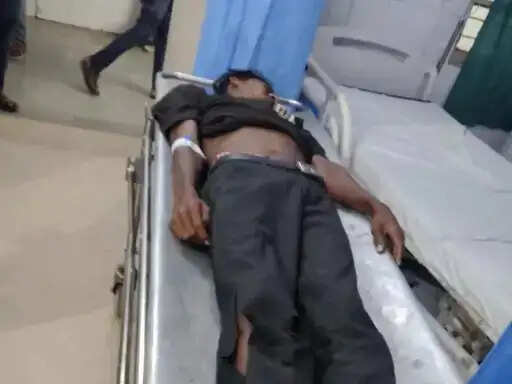 अनूपपुर: ट्रैक्टर की टक्कर से बाइक सवार युवक की मौत,ग्रामीणों ने ट्रैक्टर-चालक को पकड़ा