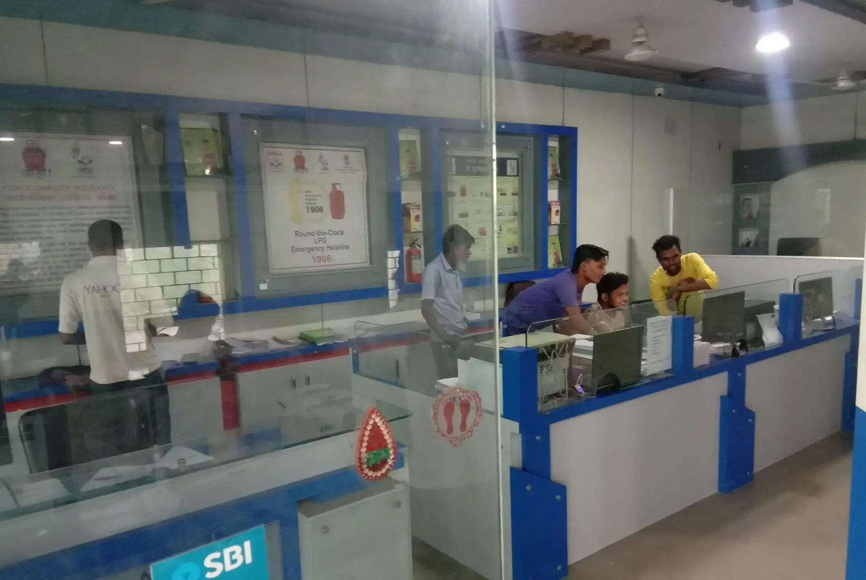 फारबिसगंज के नप और ग्रामीण क्षेत्र में गैस वितरण को लेकर नियंत्रण कक्ष स्थापित