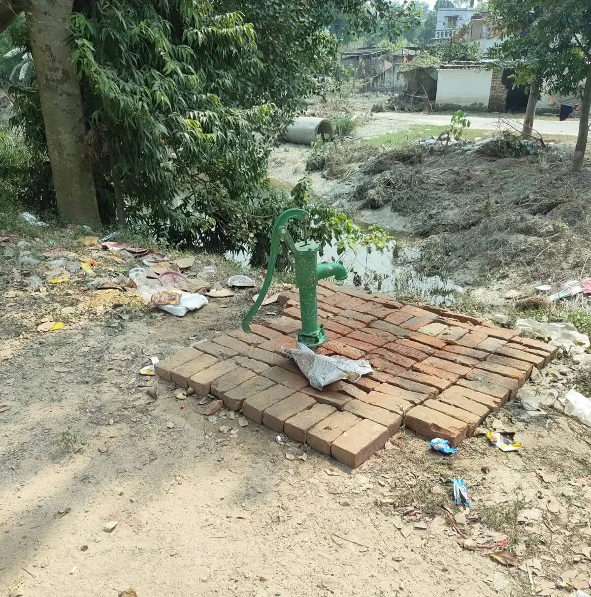 सारण में बाढ़ प्रभावितों को जिला प्रशासन ने की स्वच्छ पेयजल और अस्थायी शौचालयों की व्यवस्था