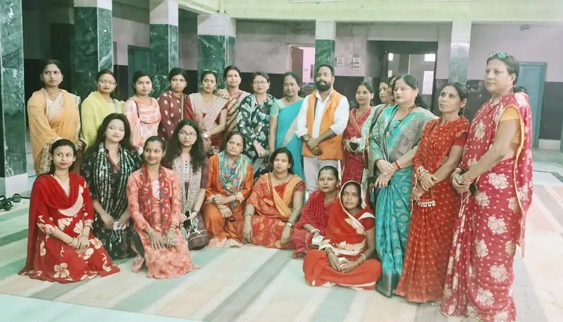 रामनवमी रथयात्रा महोत्सव में महिलाओं की भागीदारी को लेकर बैठक