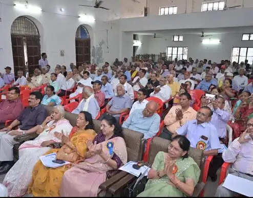 पेंशनर्स अनुभव का खजाना, सरकार व समाज लाभ उठाये : न्यायमूर्ति अमर सरन