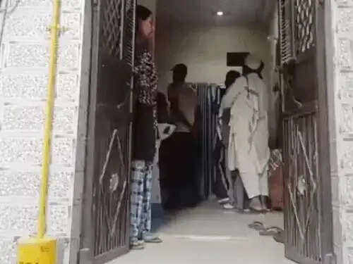 फरीदाबाद : मकान का ताला तोडक़र लाखों की नकदी चाेरी