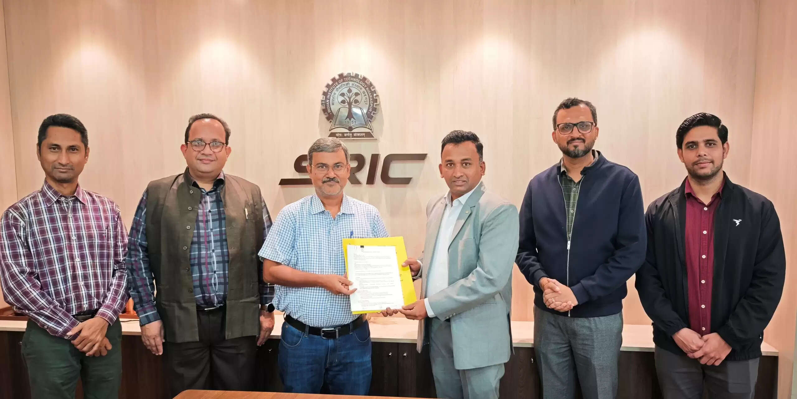 आईआईटी खड़गपुर और एसएनएफ फ्लोपैम इंडिया ने एमओयू पर किया हस्ताक्षर