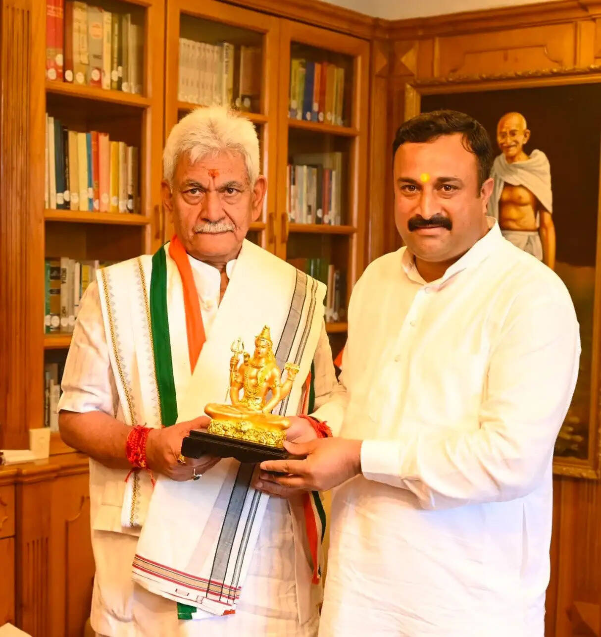 संस्कृत भाषा के संरक्षण, वैदिक अध्ययन के संवर्धन और शैक्षणिक पहल पर हुई चर्चा