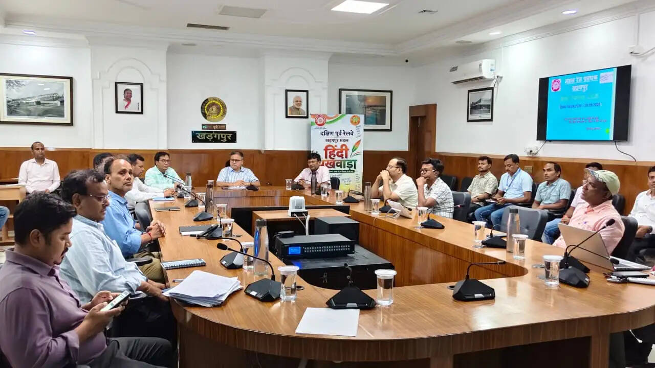 खड़गपुर मंडल में हिंदी पखवाड़ा-2026 का उत्साहपूर्ण शुभारंभ
