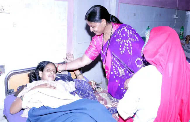 नारनौल में महिला आयोग उपाध्यक्ष ने जांची व्यवस्थाएं,अधिकारियों को दिए निर्देश