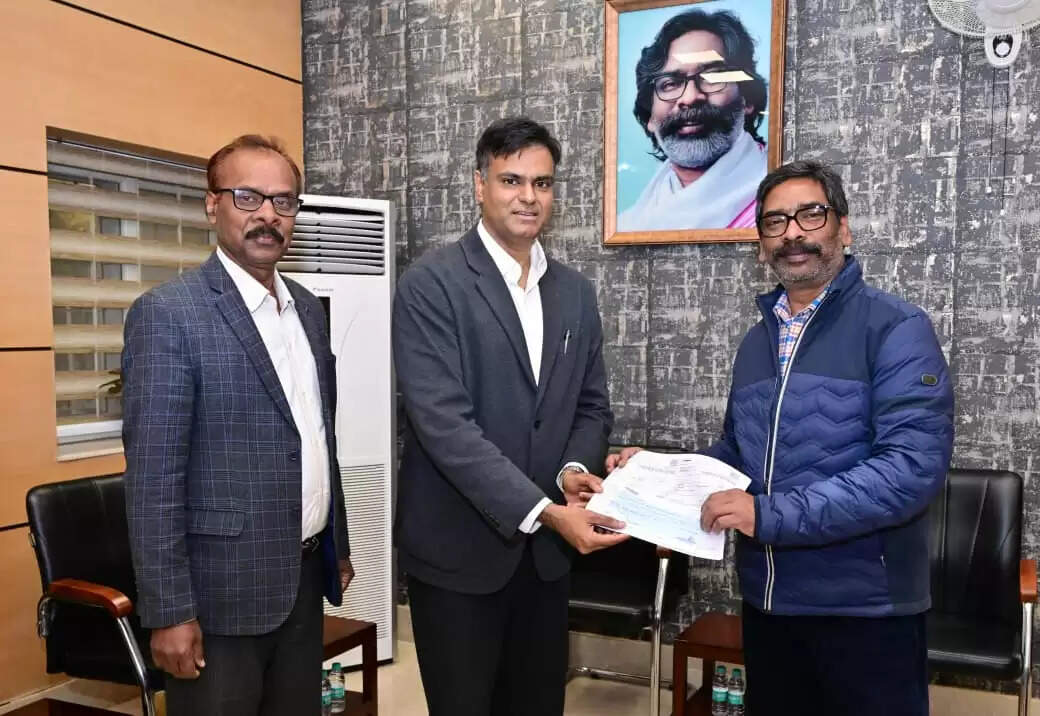 मुख्यमंत्री से जेएसबीसीसीएल के अधिकारियों ने की मुलाकात