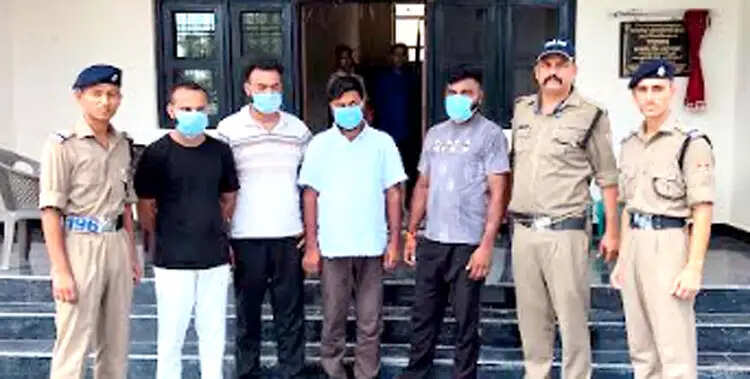माइनिंग टीम पर हमले के मामले में चार आरोपित गिरफ्तार,फरार की तलाश जारी