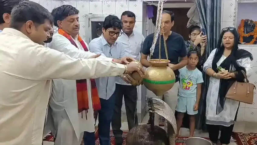 साधु-संतों की अगुवाई में शुरू होगी ब्रज मंडल जलाभिषेक शोभायात्रा, हजारों श्रद्धालुओं के पहुंचने की उम्मीद