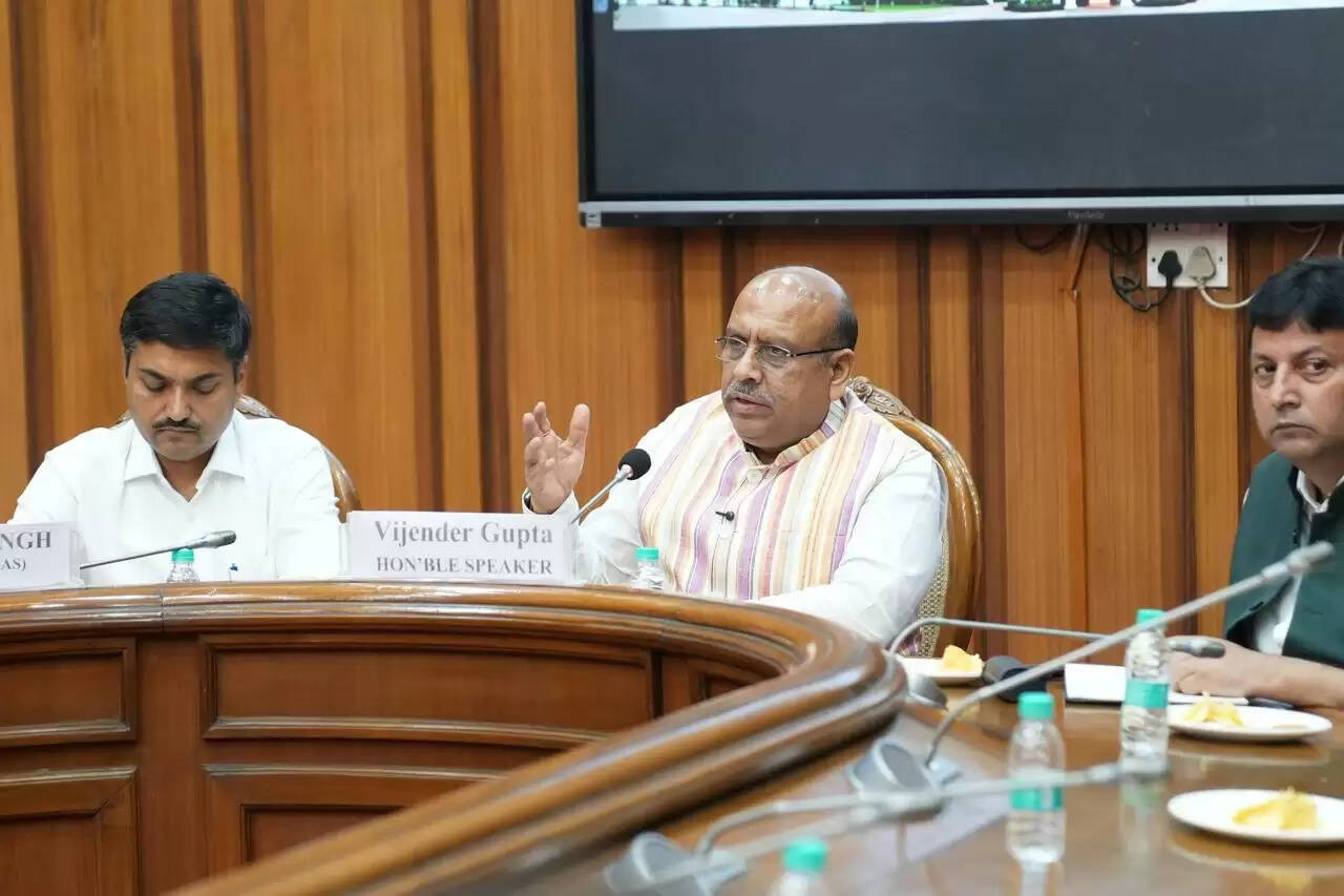 दिल्ली विधानसभा अध्यक्ष से मिला 28 राज्यों के 45 युवा छात्रों का प्रतिनिधिमंडल